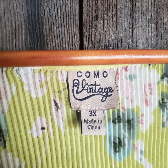Como Vintage Chartreuse Green Floral Print Pleated Bubble Sleeve Tunic Size 3X - Picture 3 of 10